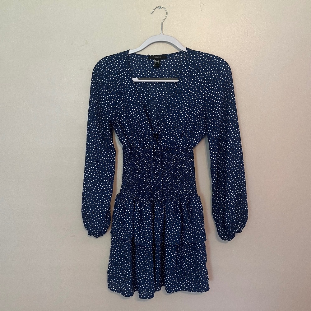 Cinched waist, ruffle dress